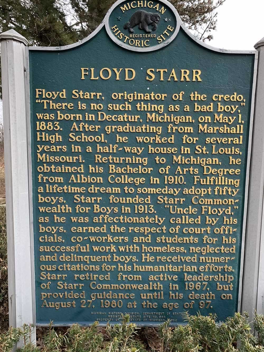 • Albion Michigan General Guide to the Community